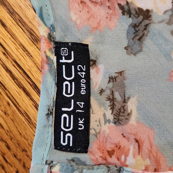 Womens floral tank - Picture 3 of 3